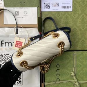 Gucci GG Marmont Shoulder Bag - Image 4