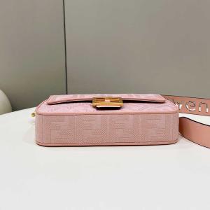 Fendi Medium Baguette Bag Pink - Image 6